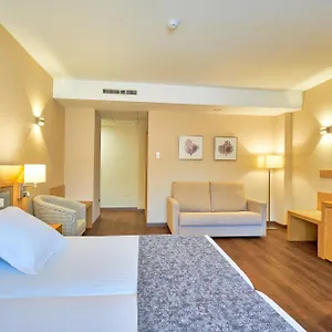 4* Otel Guadalmedina